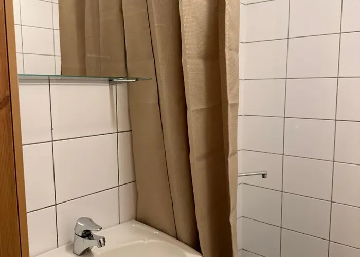 Neat With Private Entrance *